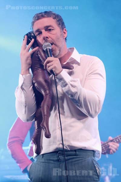 BAXTER DURY - 2014-11-15 - PARIS - La Cigale - 